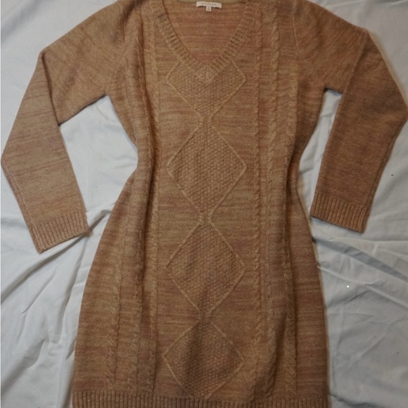 Sweater dress perfect for winter - Picture 5 of 6